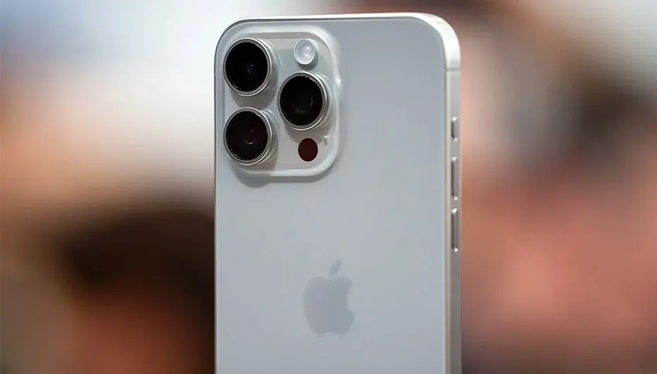 камера iPhone 15 Pro