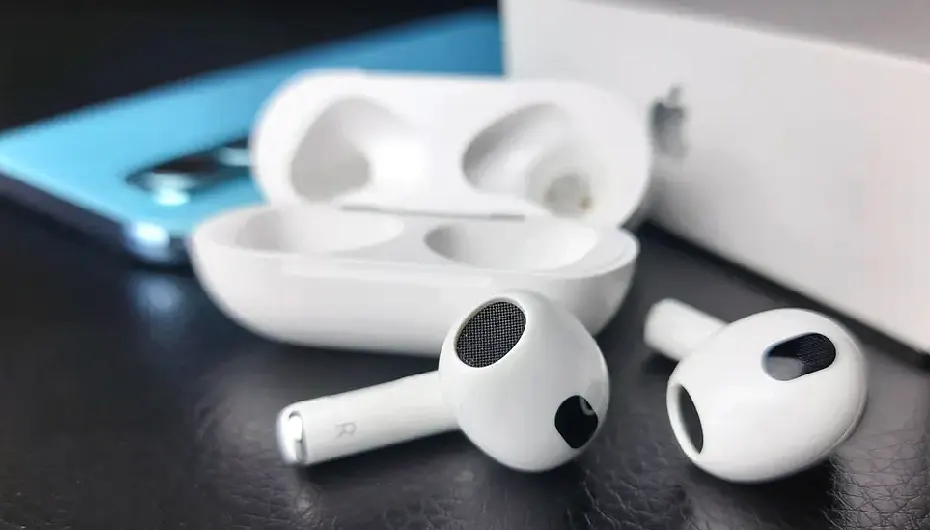 AirPods Max від Apple